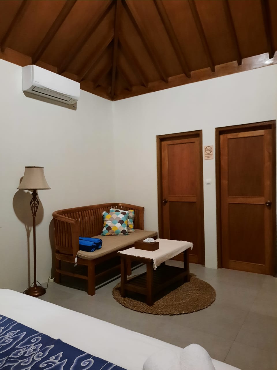 Kamar Trocus Cottage 2p di Legon Waru Cottage & Resort (Pinggir Pantai View Laut)